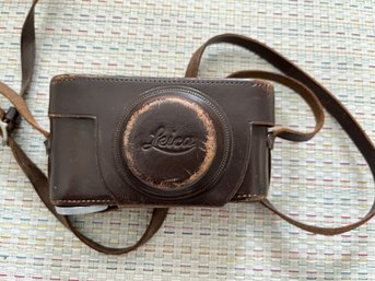 Vintage Leica Ernst Leitz Wetzlar Film Camera With Lens And Leather Bag