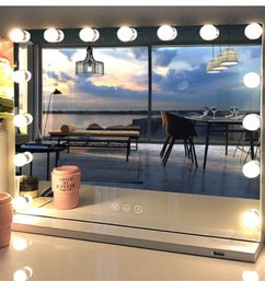 New Hollywood Vanity Makeup Mirror With Lights 15 Lights Lighted Vanity Mirror 23W X18H