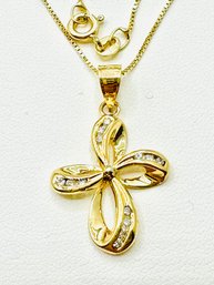 14 Karat Yellow Gold Natural Diamond Cross Pendant And Chain - J11539
