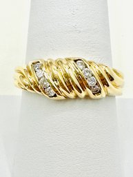 14 Karat Yellow Gold Natural Diamond Mens Ring Size 9.75 - J11553