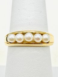 14 Karat Yellow Gold Pearl Ring Size 7 - J11581