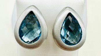 14KT White Gold Blue Topaz Earrings - J11749