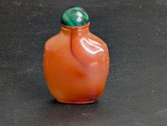 Antique Chinese Agate Snuff Bottle