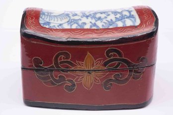 Old Chinese Lacquerware And Blue And White Porcelain Trinket Box