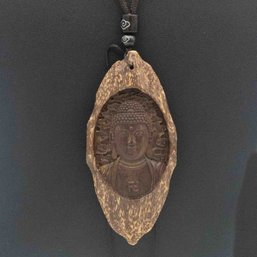 Old Chinese/Tibetan Agarwood Buddha Necklace