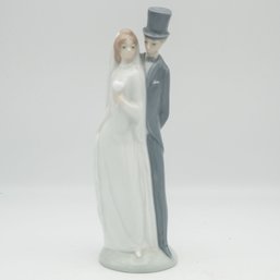 Lladro Nao Bride And Groom Porcelain Figure