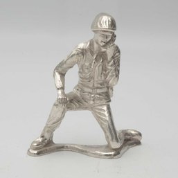 Elemetal 1.1ozt Silver Soldier Radio Man