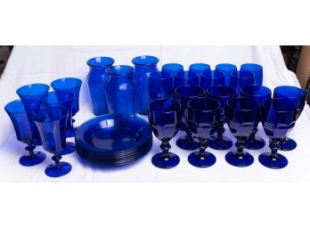 32 Pieces Cobalt Blue Glasses And Dish Set