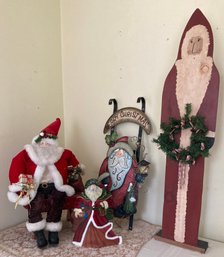 4 Piece Santa Lot