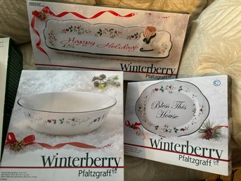 Winterberry Bowl, Tray, Plate