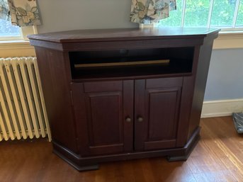 6 Sided TV Stand