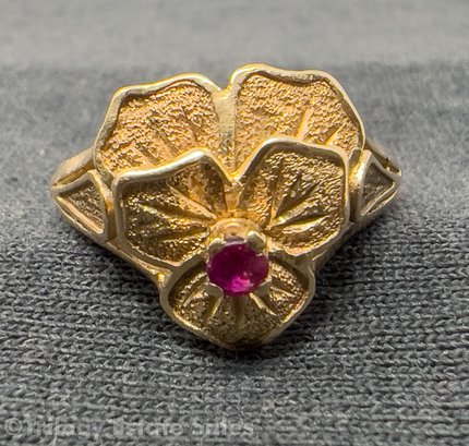 14kt Gold Orchid Ring With Ruby Center Stone 4.6g Size 5.75-6