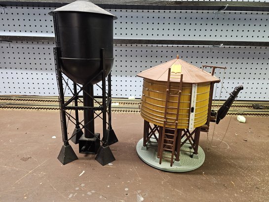 MTH 30-11028 Operating Water Tower & Weaver G1955A Brass Water Tower O Scale