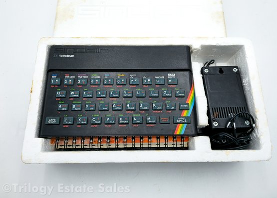 Sinclair ZX Spectrum 48k Vintage 1982 Computer