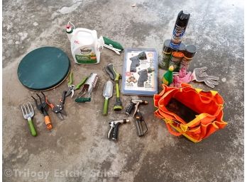 Lot Of Gardening & Watering Tools