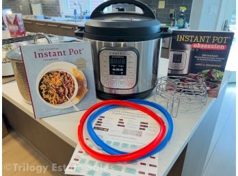 Instant Pot IP-DUO80 With Extra Pot, 2 Cookbooks, Extra Seals, Manual, Silcone Pot Holders