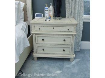 Riverside Hunleigh Three Drawer Nightstand