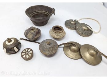 Six Nepalese Bronze- And Brass-Toned Small Items