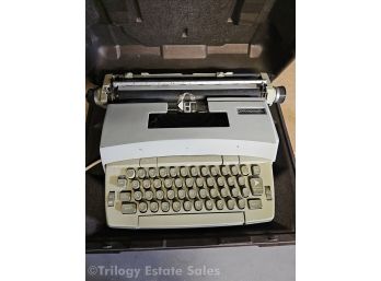 Vintage Coronamatic Typewriter Working