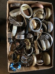 Bracelets/Jewelry