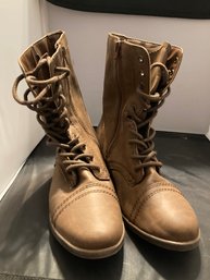 Ladies Boots - Size 11