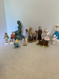 Figurines