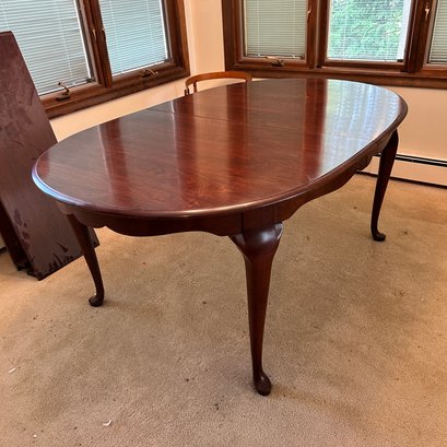 Gorgeous Pennsylvania House Solid Cherry Queen Anne Style Dining Table With Leaves