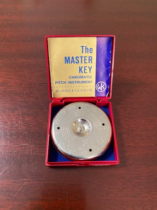 The Master Key: Chromatic Pitch Instrument