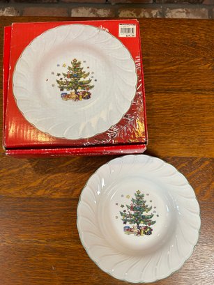 Nikko Happy Holidays Collection: 1 Of 2: Rim  Soup 9inch Plate, Set Of 4