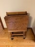 Set Of 4 Vintage Wooden Folding TV Trays With Carrying Case
