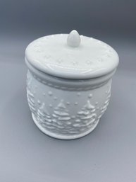 Small Christm Cookie Jar/ Comtainer