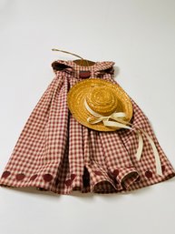 Hanging Doll Country Dress & Hat Decoration