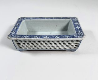 Chinese Blue & White Reticulated Porcelain Planter Or Jardiniere