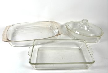 Set Of 3 Pyrex Glass Bakeware