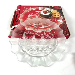 Mikasa Christmas Story Frosted Glass Dish 9'