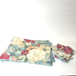 Beautiful Set Of Vintage Floral Placemats And Napkins