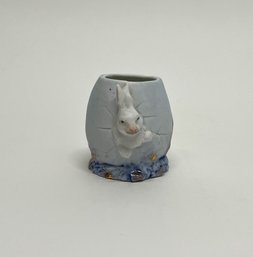 Small Rabbit Easter Planter