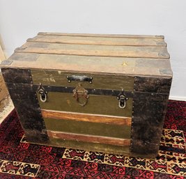 Antique Mid-size Flat Top Trunk