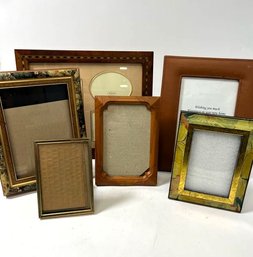 Lot 3: A Collection Of Picture Frames Of Various Sizes And Styles