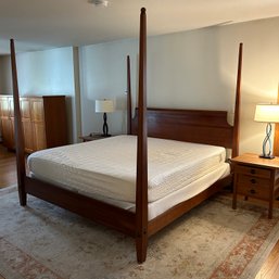 Elegant Ethan Allen King Size Wooden Bed Frame & Headboard