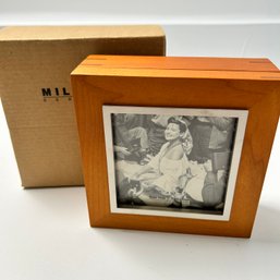 Light Cherry Wooden Decor Box With A Photo Insert - New In Box