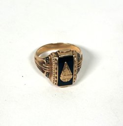 10K Gold Class Ring, Engraved Size 7.75  Weighs 6 Grams