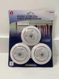 New In Box: 3 Battery Operated Pivoting Accent Light