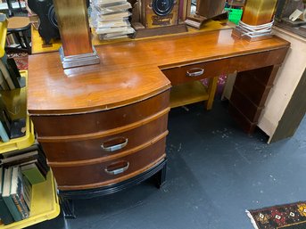 Mid Modern 4 Drawer Desk, Very Neat Design