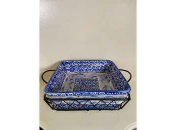 2.5 Quart  Casserole Dish Temp-Tations Presentable Ovenware By Tara With Metal Trivet Hot Plate Holder