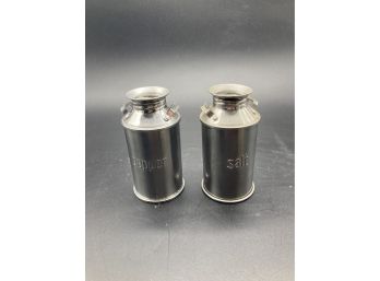 Metal Salt And Pepper Shakers