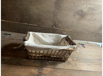 Woven Basket With Cloth Lining