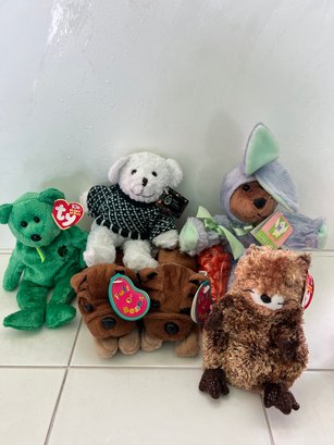 Vintage Beanie Babies And Avon Full Of Beans