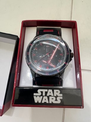 Disney Star Wars Darth Vader Watch Tin Box Black Rubber Strap Accutime