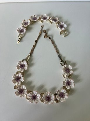 !!! Vintage 1950s Lisner White Apple Enamel Blossom Amethyst Purple Flowers Gold Tone Set